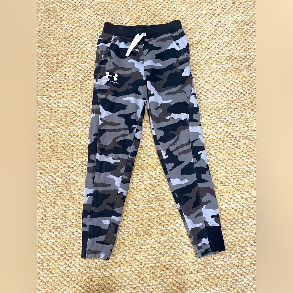 Youth Under Armour joggers